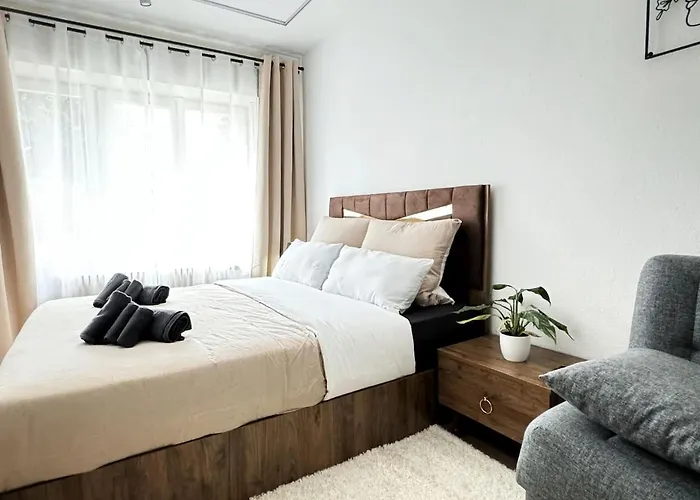 Holidayhome Apartments I Large 3 Room Apartment In The Best Location In Kreuzberg